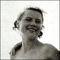 nude010bewmini (78k image)